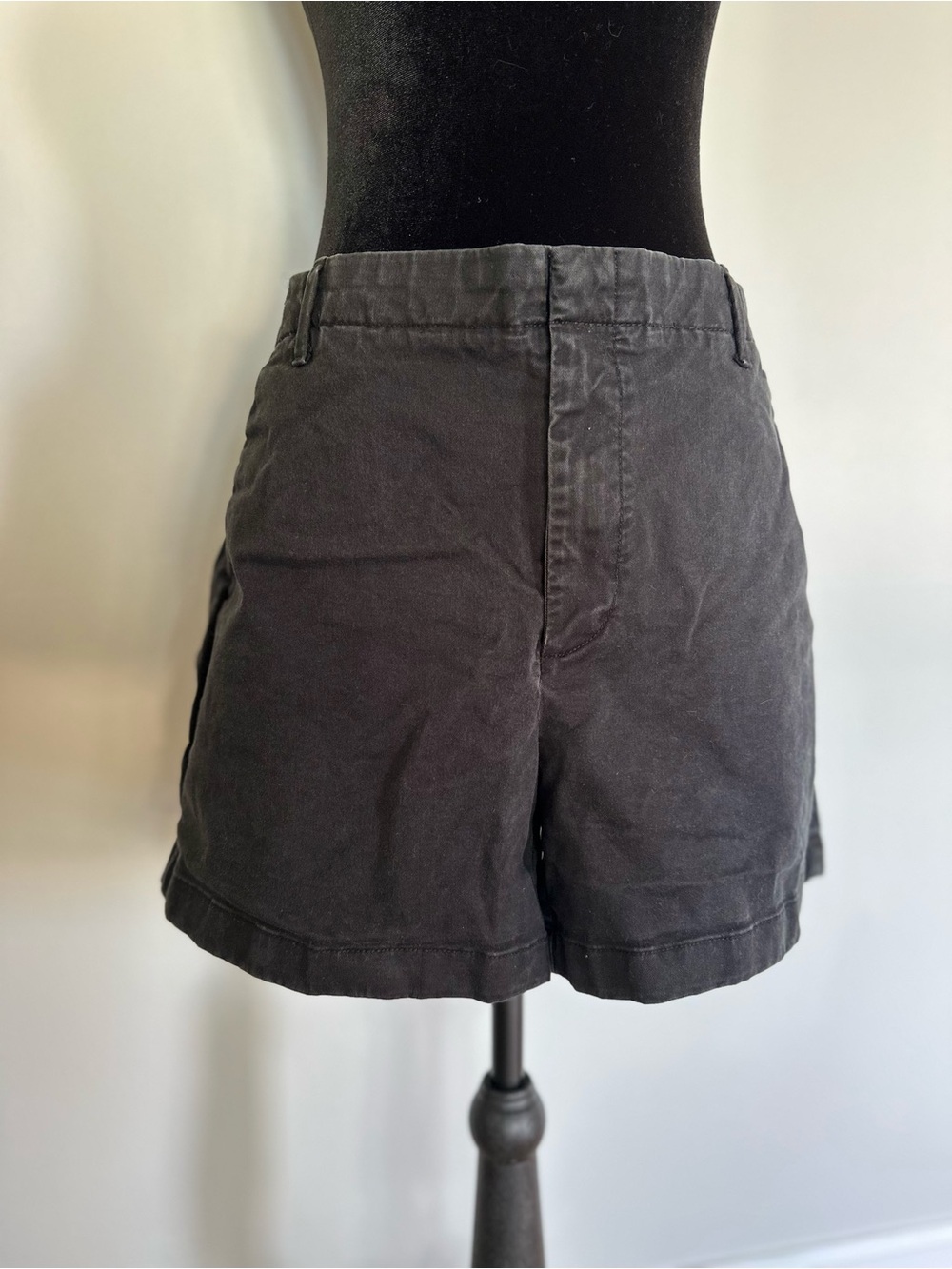 Banana Republic Charcoal Women's Chino Shorts with Pockets